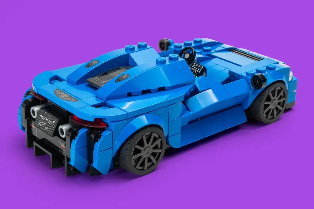 parte trasera del mclaren elva de lego