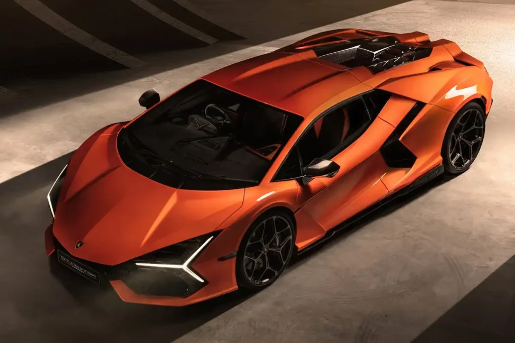Lamborghini Revuelto