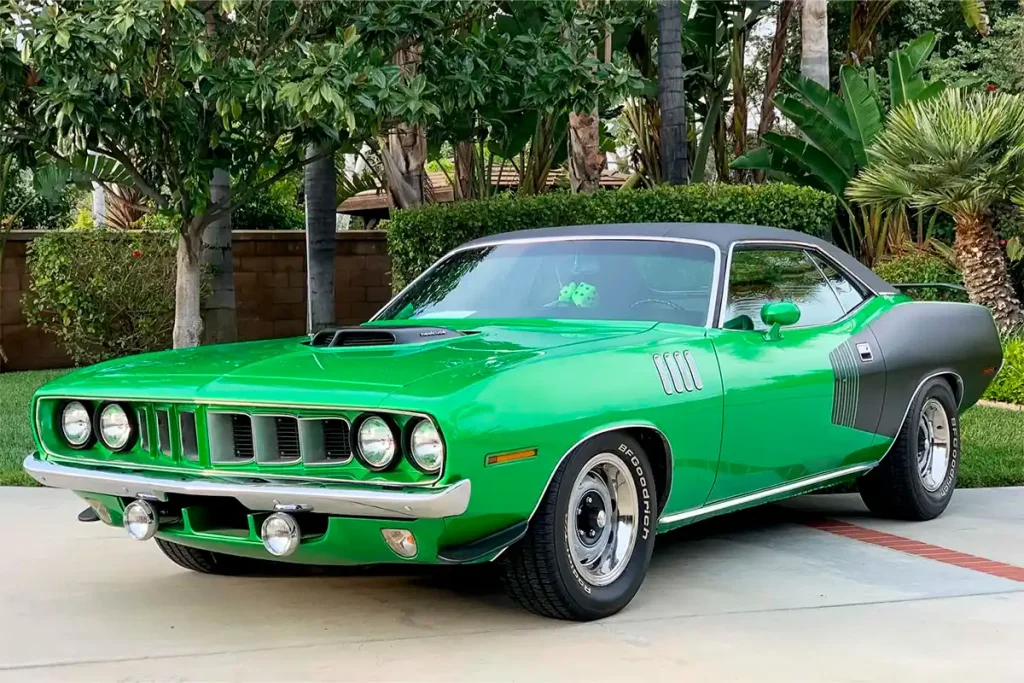 Plymouth coda de 1971 en color verde