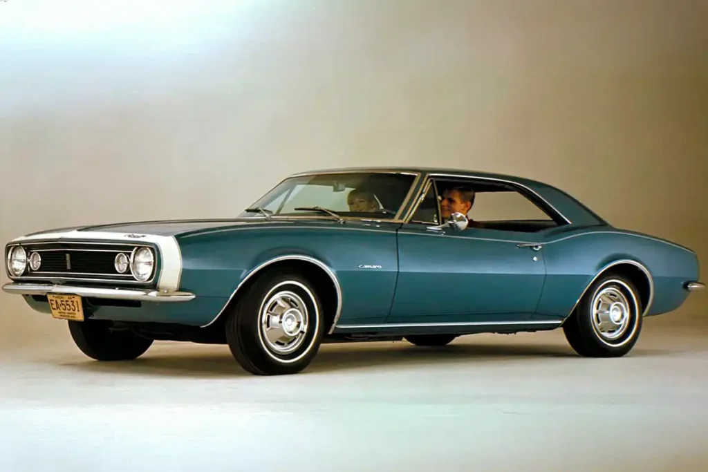 un chevrolet camaro de 1968